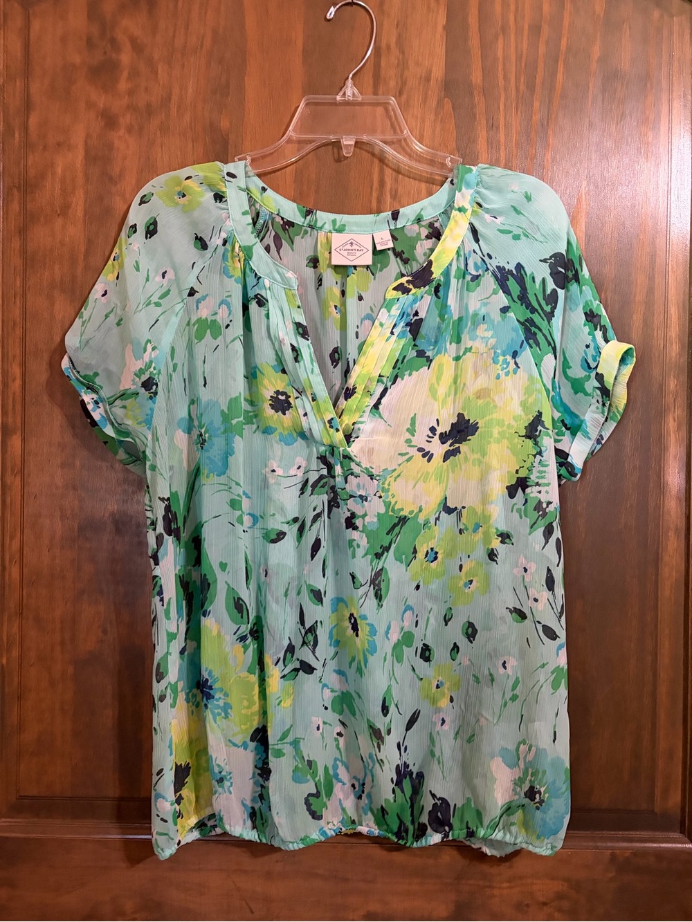 St. John's Bay Seafoam Green Floral V-Neck Blouse